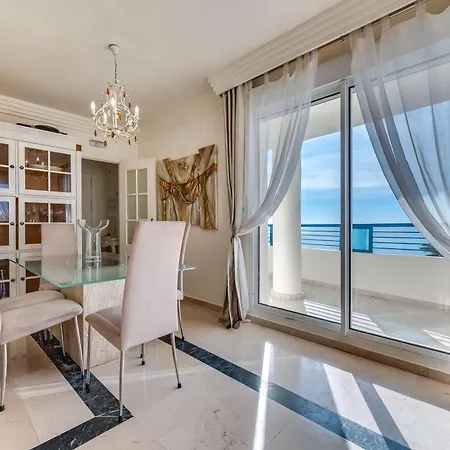 Playa Апартаменти *